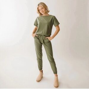 Albion The Everyday Jumpsuit In Sage Green Size XXS